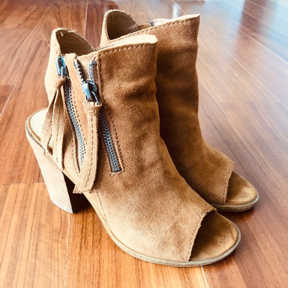Dolce Vita - Suede Niomi Open Toe Bootie